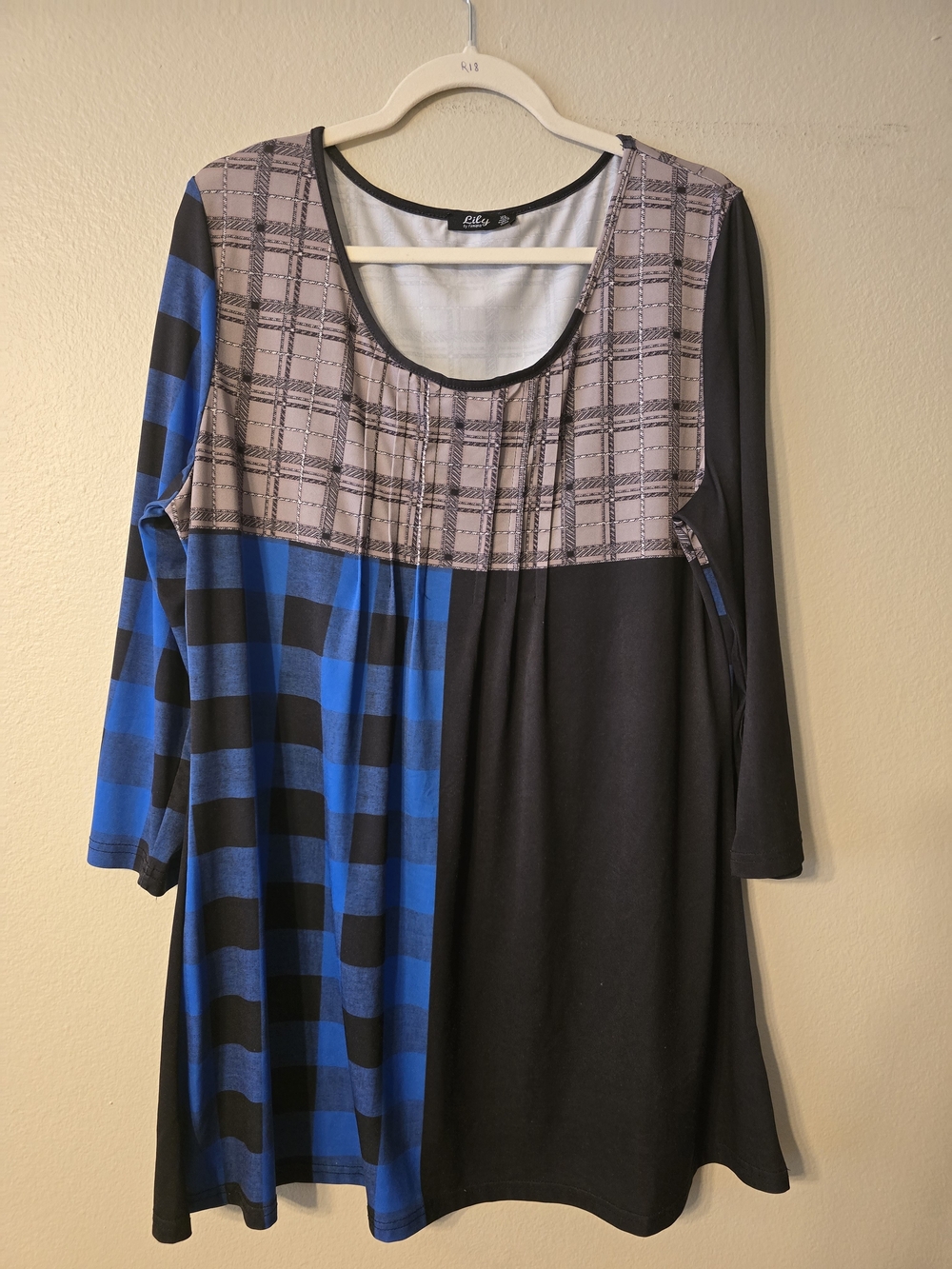 Lily By Firmiana Blue and Black Mixed-Print Scoop Neck Tunic. Plus Size